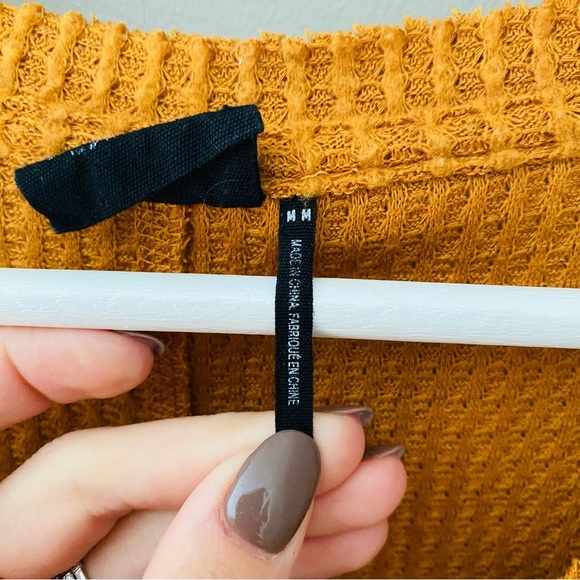 Urban Outfitters Jojo Oversized Waffle Knit Top Orange/Yellow Sz Medium - Picture 5 of 9